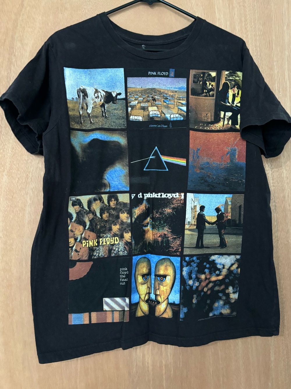 Pink Floyd shirt